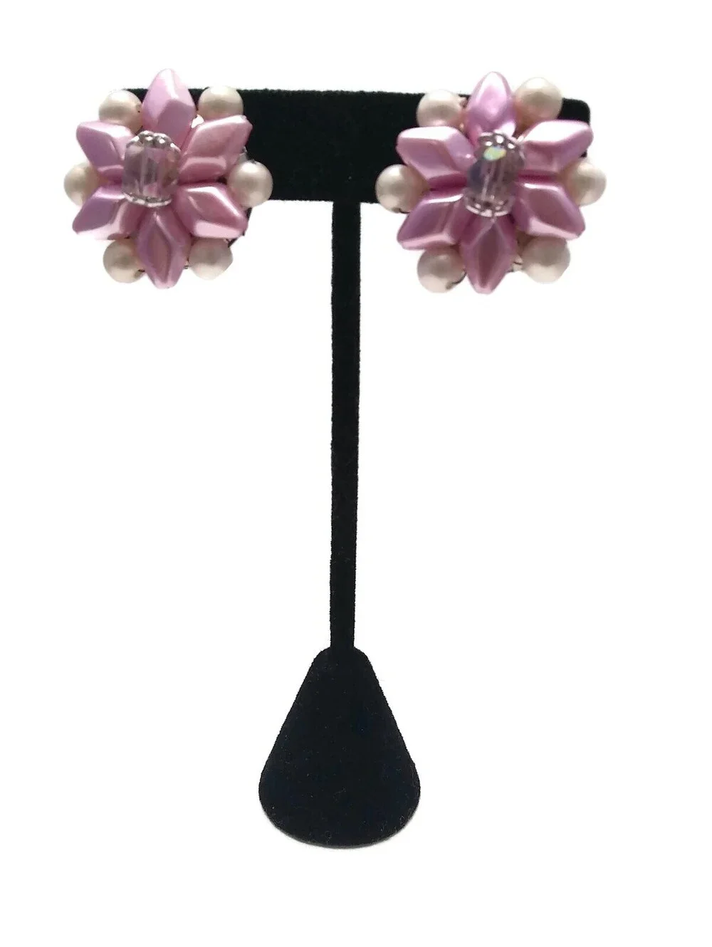 VTG JAPAN Plastic White, Faux Pearl and Purple Colored Flower Clip on Earrings.